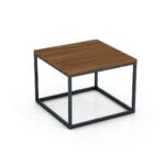 riešutmedžio spalvos kavos staliukas